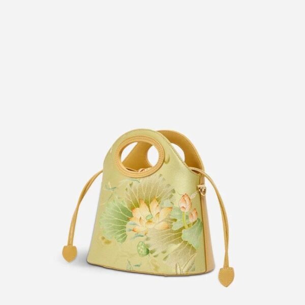 02_Printed_Jacquard_Lotus_Green_Drawstring_Bucket_Bag_LD120670 02_Printed_Jacquard_Lotus_Green_Drawstring_Bucket_Bag_LD120670