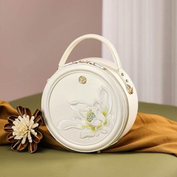 8_新文化_刺繍_レザー_白_ラウンド_ハンドバッグ_ロータス 8_Sinocultural_Embroidery_Leather_White_Round_Handbag_Lotus