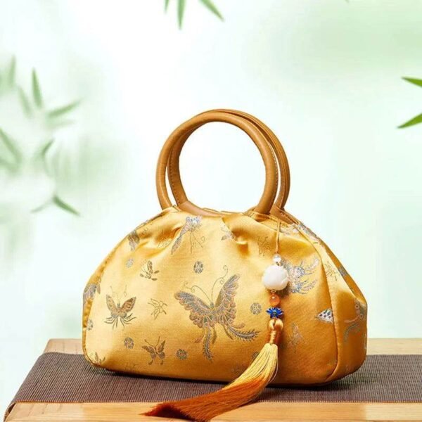 Brocade_Jacquard_New_Chinese_Style_Handcrafted_Handbag_-_SinoCultural-2463812 Brocade_Jacquard_New_Chinese_Style_Handcrafted_Handbag_-_SinoCultural-2463812