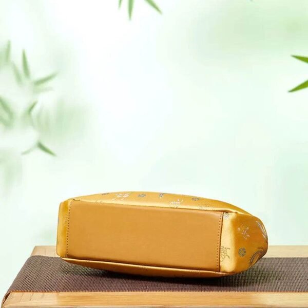 Brocade_Jacquard_New_Chinese_Style_Handcrafted_Handbag_-_SinoCultural-2463853 Brocade_Jacquard_New_Chinese_Style_Handcrafted_Handbag_-_SinoCultural-2463853