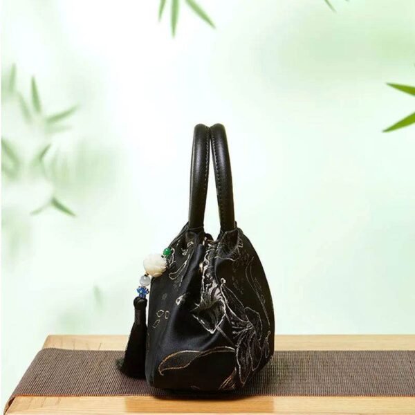 Brocade_Jacquard_New_Chinese_Style_Handcrafted_Handbag_-_SinoCultural-2464003 Brocade_Jacquard_New_Chinese_Style_Handcrafted_Handbag_-_SinoCultural-2464003