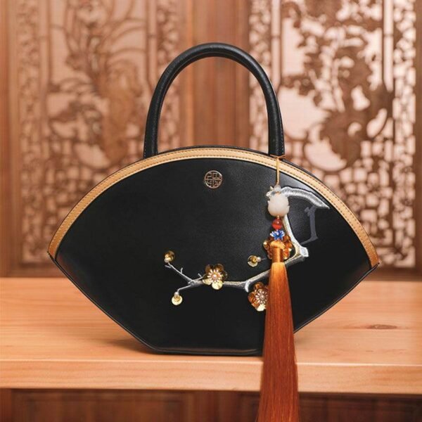 刺繍_レザー_黒_バスケット_ハンドバッグ_3D_桃_花_-_中文2470377 Embroidery_Leather_Black_Basket_Handbag_3D_Peach_Blossom_-_SinoCultural-2470377
