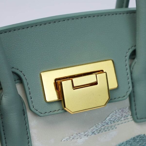 刺繍_レザー_エレガント_クロスボディ_ハンドバッグ_クラウド_マウンテン_P120659-1_04 Embroidery_Leather_Elegant_Crossbody_Handbag_Cloud_Mountain_P120659-1_04