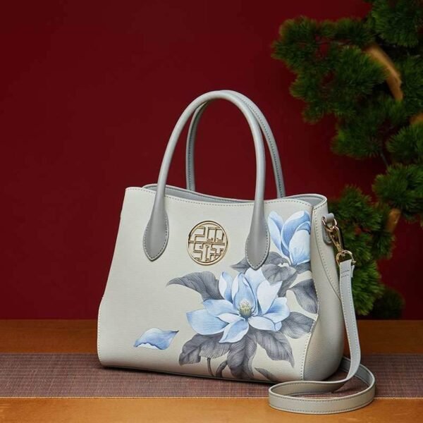 レザー_ガーデニア_フローラル_レディース_ハンドバッグ_中文2480974 Leather_Gardenia_Floral_Women_s_Handbag_-_SinoCultural-2480974