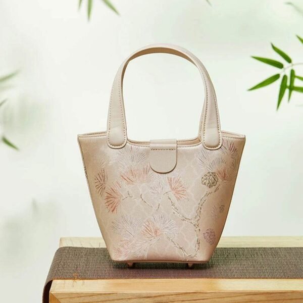 マルベリー_シルク_レザー_絶妙_ジャカード_バスケットバッグ_-_中文化-2481750 Mulberry_Silk_Leather_Exquisite_Jacquard_Basket_Bag_-_SinoCultural-2481750