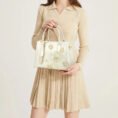 embroidery-leather-white-blooming-peony-tote-bag-model-main