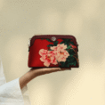 handmade-floral-embroidery-clutch-closeup-05-detail
