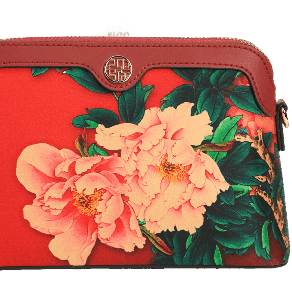 赤牡丹シルククラッチバッグ・白背景 red-peony-silk-clutch-bag-white-background